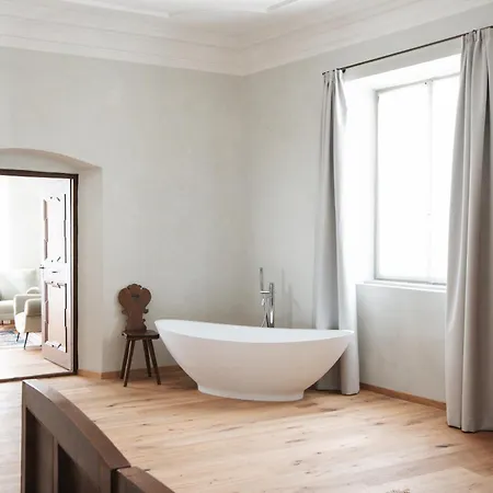 Apartment Ansitz Layshof Erlebach Merano