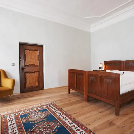 Ansitz Layshof Erlebach Apartment Merano
